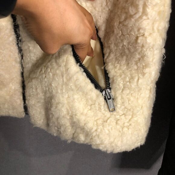 american eagle outfitters jacket womens medium m black sherpa faux fur Thick aa - Picture 6 of 12